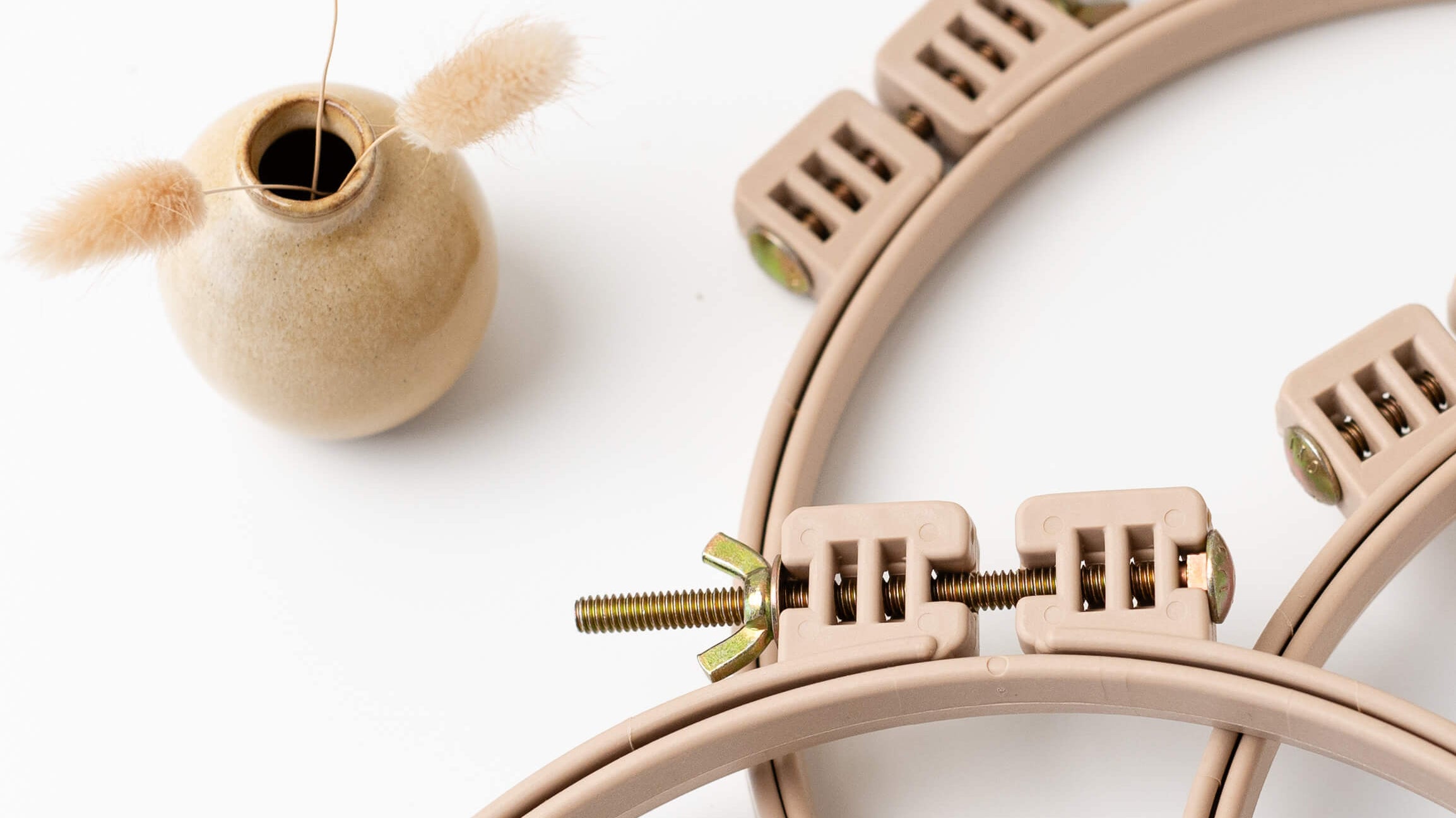 Morgan no slip gripper hoops for punch needle