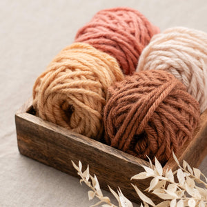 100% wool rug yarn (100g) - bundle of 4