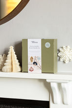Load image into Gallery viewer, Festive bauble beginner punch needle kit