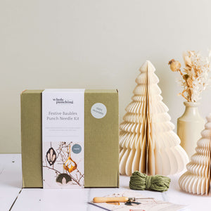 Festive bauble beginner punch needle kit