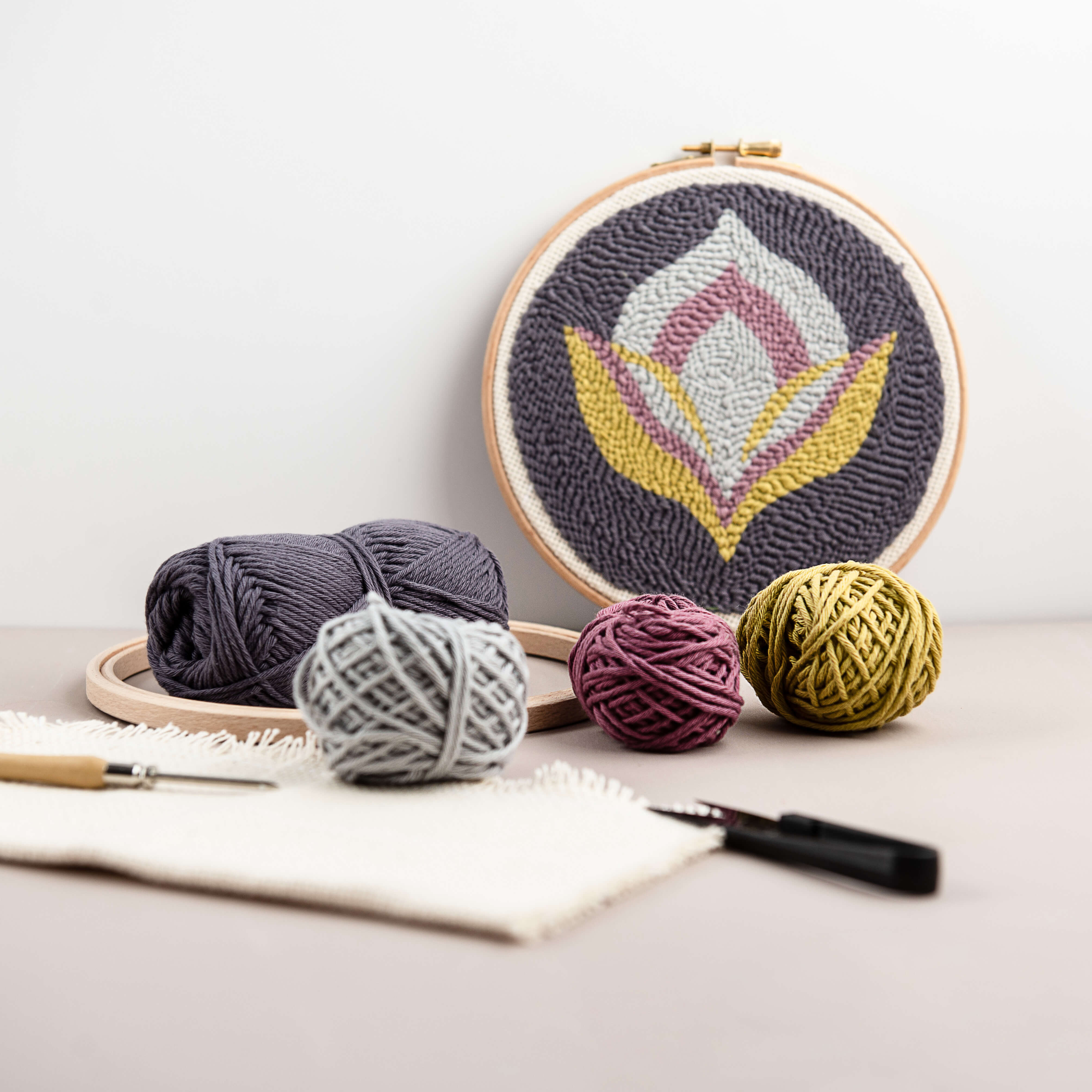 Summer floral punch needle hoop with yarn, embroidery hoop, monks cloth and Lavor punch needle