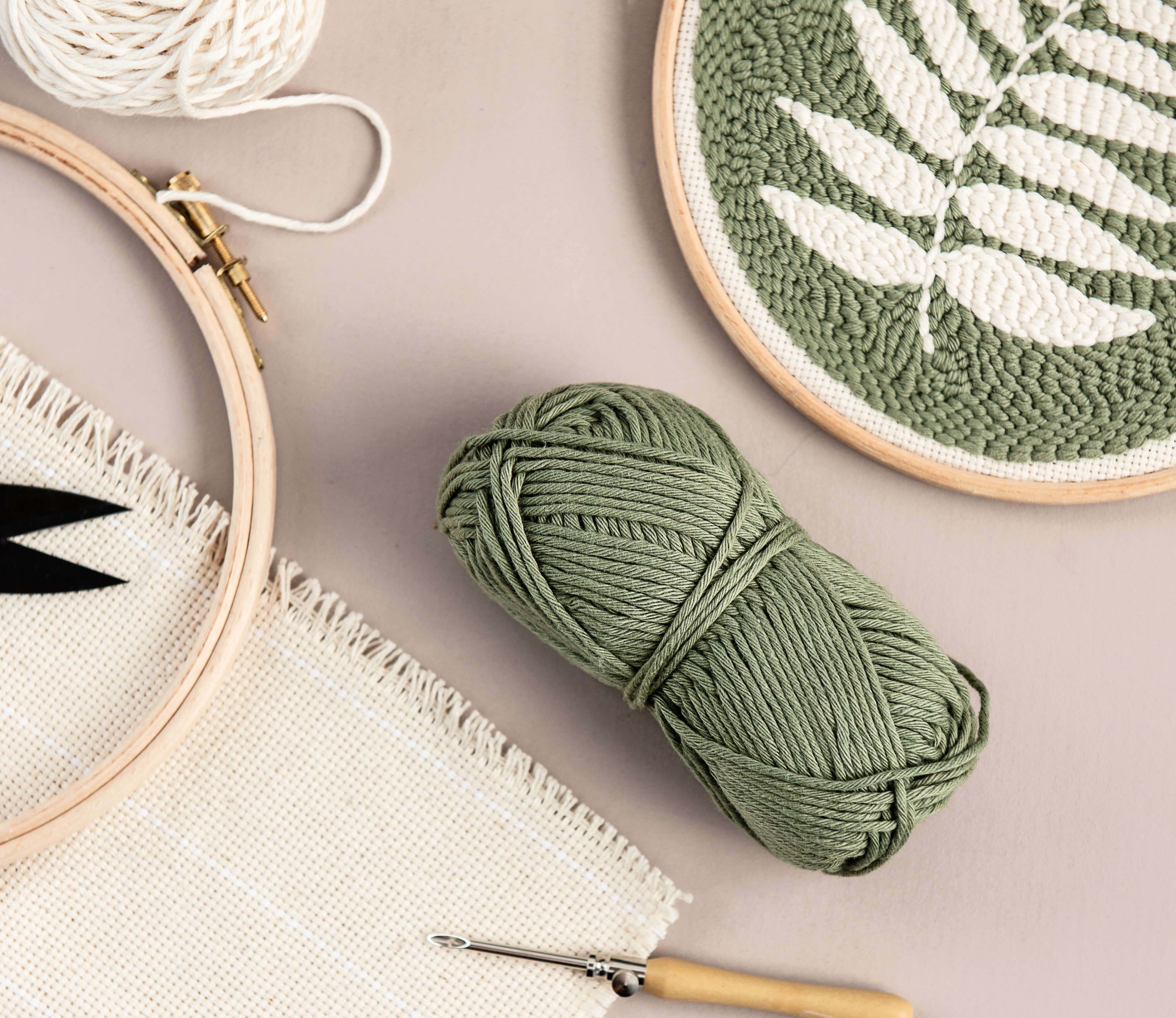 Finished fern punch needle hoop wall hanging with monks cloth, Lavor punch needle and embroidery hoop